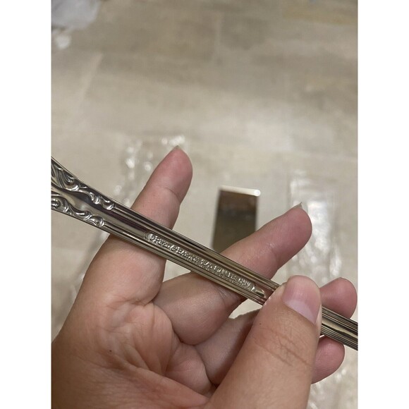 new Reed & Barton SHUBERT Stainless 18/10 Glossy salad fork and lasagna server - Picture 5 of 12